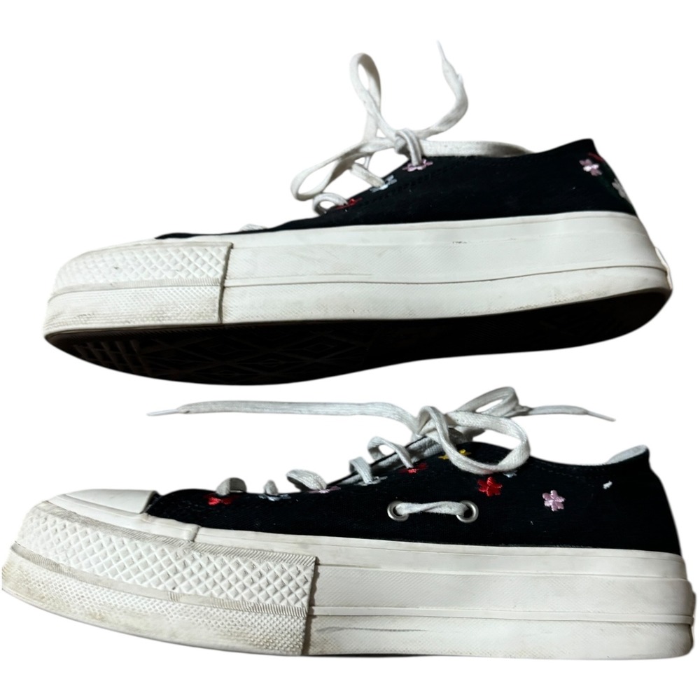 Converse Chuck Taylor All Star Lift Floral Embroidered Platform Sneakers Size 8 - Picture 3 of 8